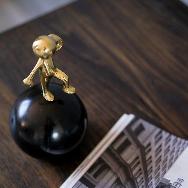 Office ornaments Villain Marble book stand Book holder Book holder Book holder Office ornaments Study room