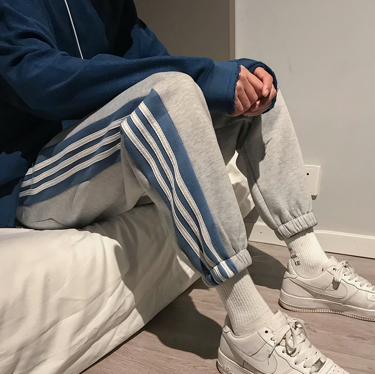 Sports pants men's loose toe tide brand pants spring and autumn Korean trend Joker ins Hong Kong style autumn casual pants