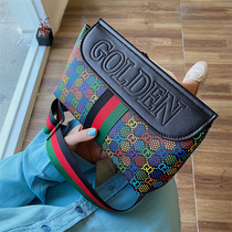 Hong Kong senior sense of womens new 2021 messenger bag wild texture pet bag net red small square bag