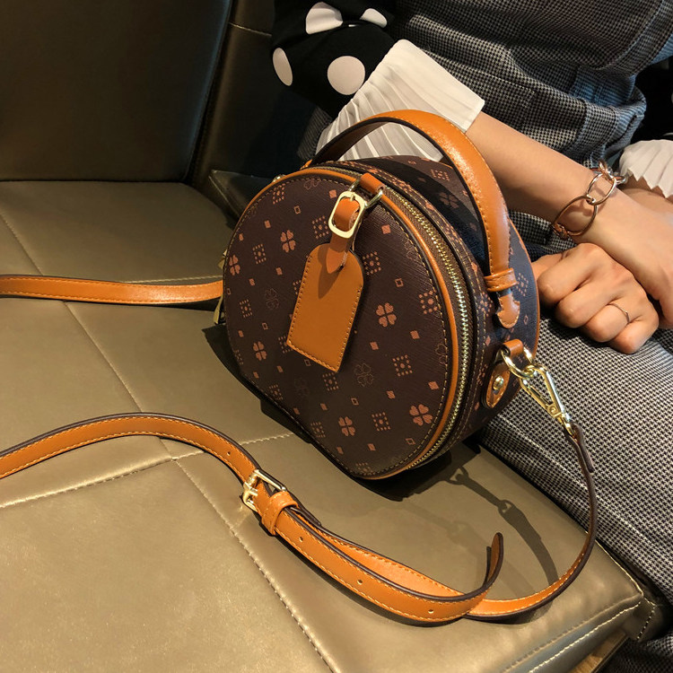 2021 Autumn Winter New Round Cake Small Round Bag Pet SHOULDER BAG HAND INCLINED SATCHEL BAG MOBILE PHONE BAG MINI PACKET FASHION