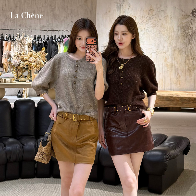 Xu Zhi Autumn/Winter 26 New Metallic Sheen Cashmere Henley Collar Short Sleeve Knit Top Chenshop Collection Store Xu Zhi Autumn/Winter 26 New Metallic Sheen Cashmere Henley Collar Short Sleeve Knit Top Chenshop Collection Store