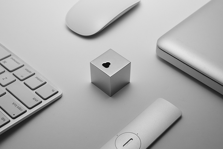 OOSH Q Dock Apple iPhone6 ​​/ 7 / Plus sạc điện thoại cơ sở kim loại cơ sở giá đỡ điện thoại di động - Phụ kiện điện thoại di động ốp lưng oppo a53 2020