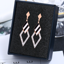 Day Korea Temperament Rose Gold Titanium Steel Geometric Rhomboid Earrings Woman 100 hitchhiker with a face and thin ear Ear Ornaments