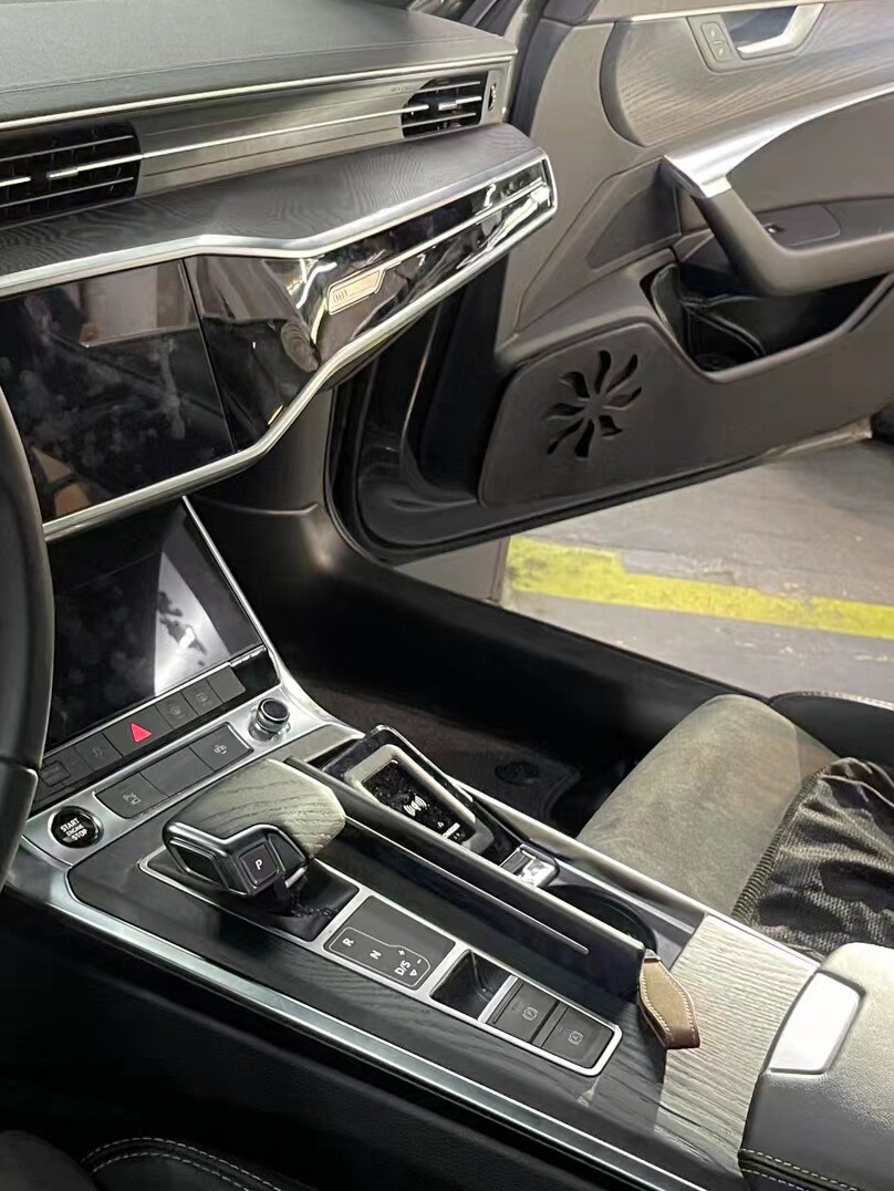 New Audi A6Lc8 Center Console Dashboard Door Panel Solid Wood Peach Wood Grain Carbon Fiber Modified Interior Parts