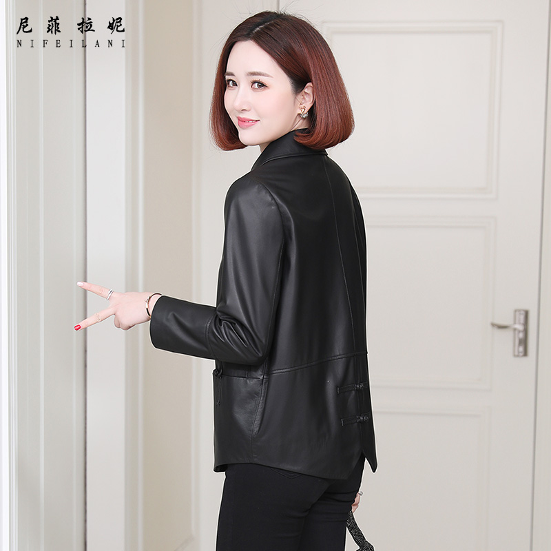 Leather jacket woman short style 2022 spring new small sub loose Haining sheep peeler car to wear leather leather jacket