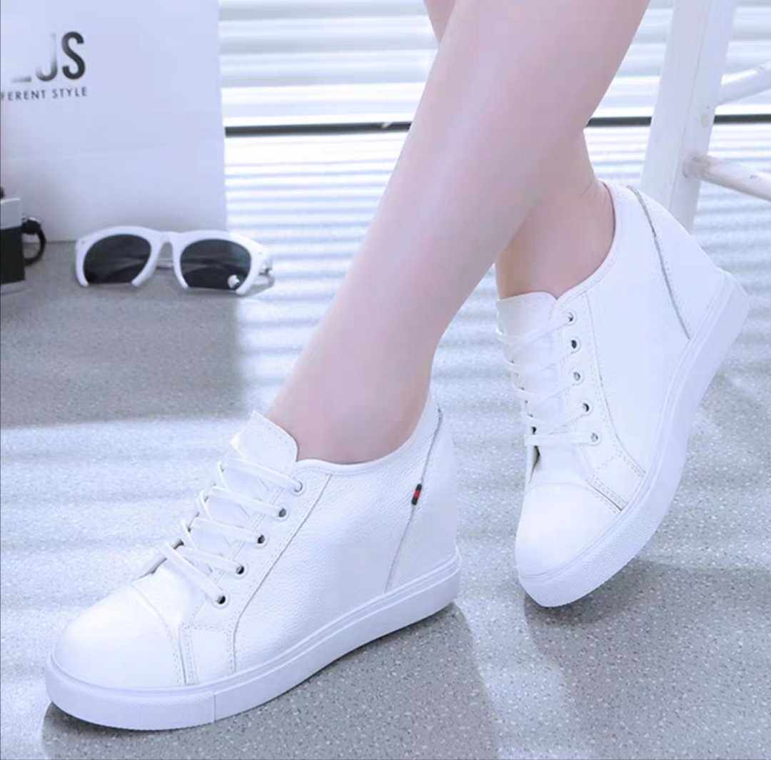 Customized special requirements high and low feet long short legs single invisible increase complement high correction left and right foot different women's shoes