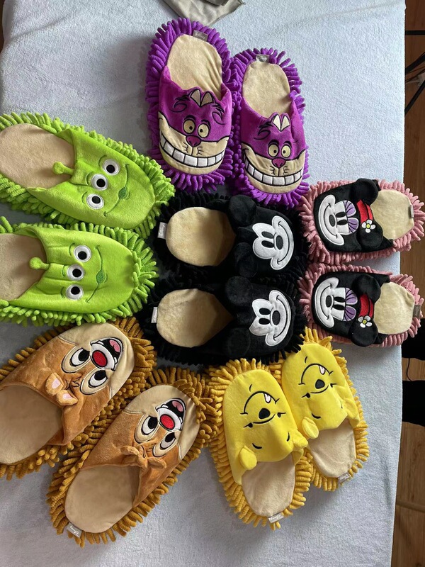 Japanese Original Disney Cartoon Closed-Toe Slippers, Cute Floor-Sweeping Slippers, Non-Slip Thick-Soled for Bedroom and Home Use soft sole