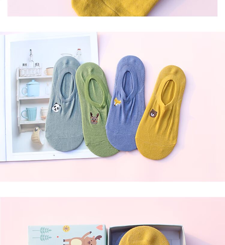 Bốn cặp hộp quà tặng thiết lập dễ thương phim hoạt hình bông mùa hè mỏng vô hình thuyền vớ nông miệng vớ ngắn Hàn Quốc silicone trượt tất dài