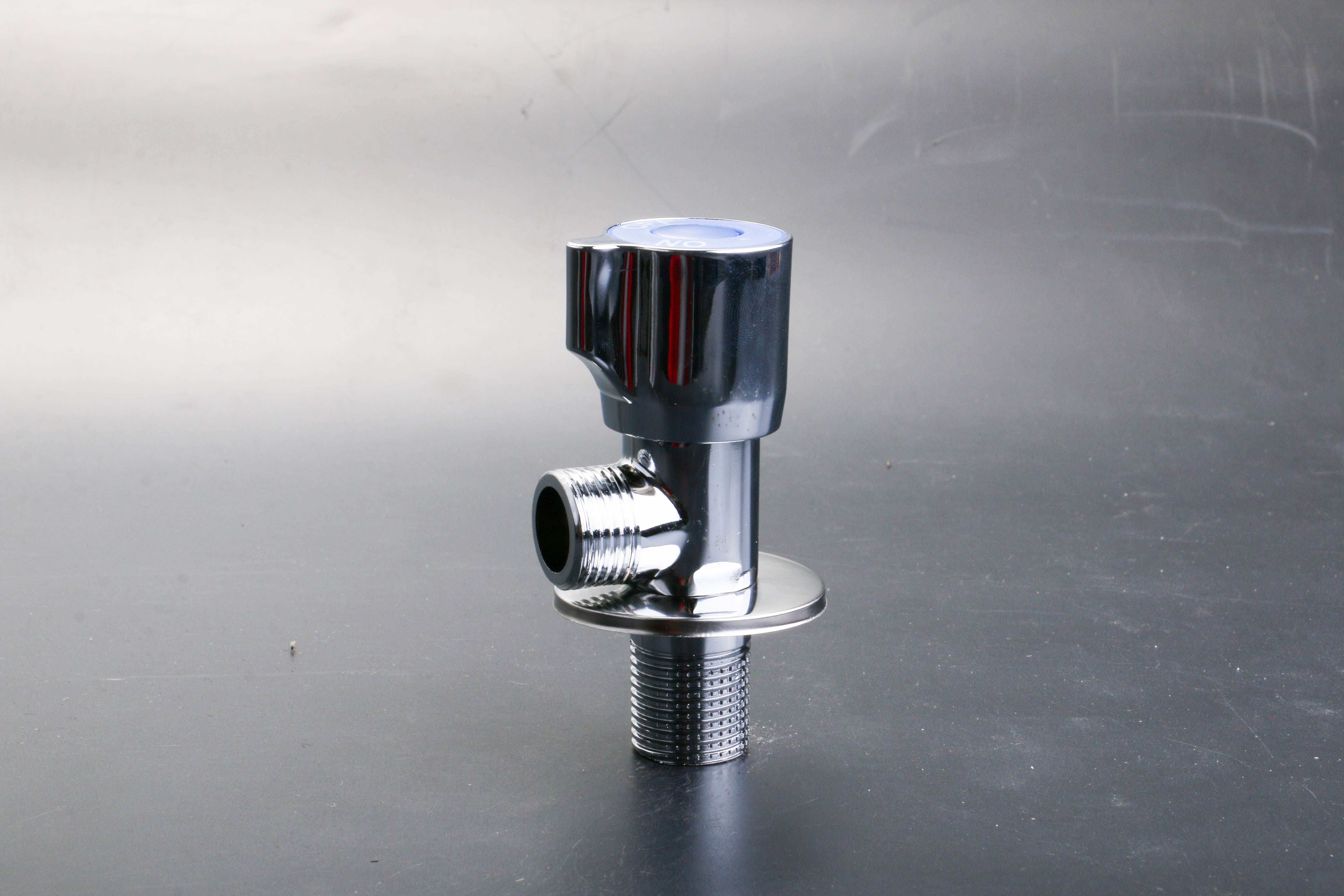 Cold and hot water corner valve Water valve Water valve Copper angle valve Zinc alloy angle valve hot water angle valve