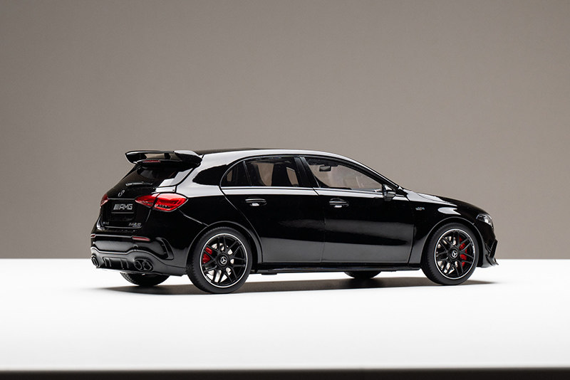 Kiloworks 1:18 Mercedes-Benz AMG A45 S Alloy Full Open Simulation