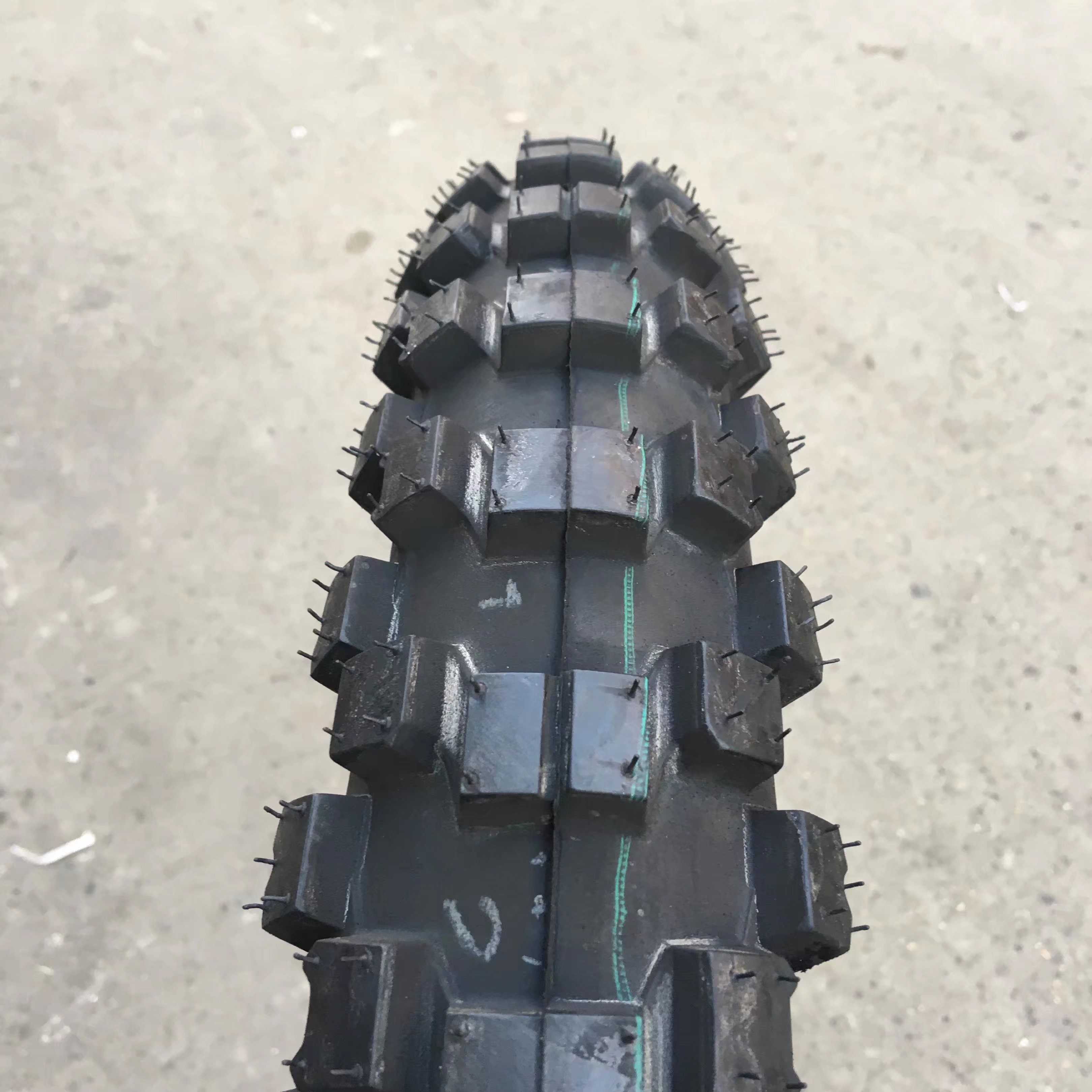 Xe mô tô lốp cao độ 3.00 - 19 Lốp bên trong lốp 300-19 lốp 300/19 lốp lốp không săm xe máy wave rsx