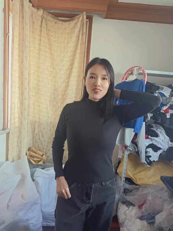 White Cotton Base Shirt with a Small Stand Collar to Pair with a Coat, Women's Autumn and Winter High-End Long-Sleeve T-Shirt for Layering under a Suit