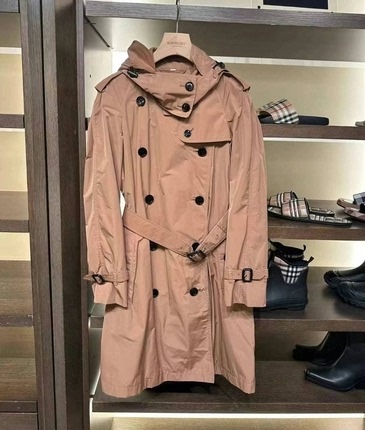 Domestic Reseller Ab Purchasing from the Us Burberry/Burberry Women's Mid-Length Trench Coat with Belt 8073507