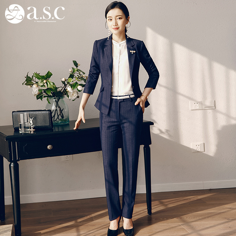Tailleur femme - Ref 3242008 Image 4