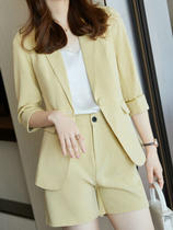 Suit suit Womens Summer 2021 New exploits Misdemeanor Wind High Sensation Fried Street Foreign Air Fashion Casual Two Sets