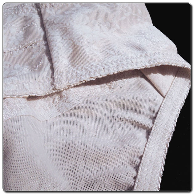 body amincissant triangle en spandex - Ref 685530 Image 24