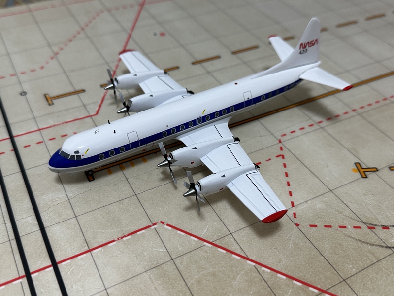 Consignment Z2Model Exhibition Exclusive Nasa L-188 N429Na 1/200 with Sf Express Consignment Z2Model Exhibition Exclusive Nasa L-188 N429Na 1/200 with Sf Express