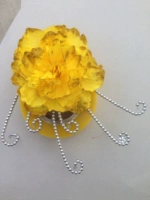 Большой пион (желтый) с золотым порошком