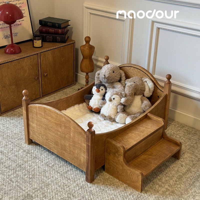 Maodour ® Rococo Pet Bed | Original Vintage Wooden Cat and Dog Bed with Steps to Protect Joints and Provide Ample Space. Maodour ® Rococo Pet Bed | Original Vintage Wooden Cat and Dog Bed with Steps to Protect Joints and Provide Ample Space.
