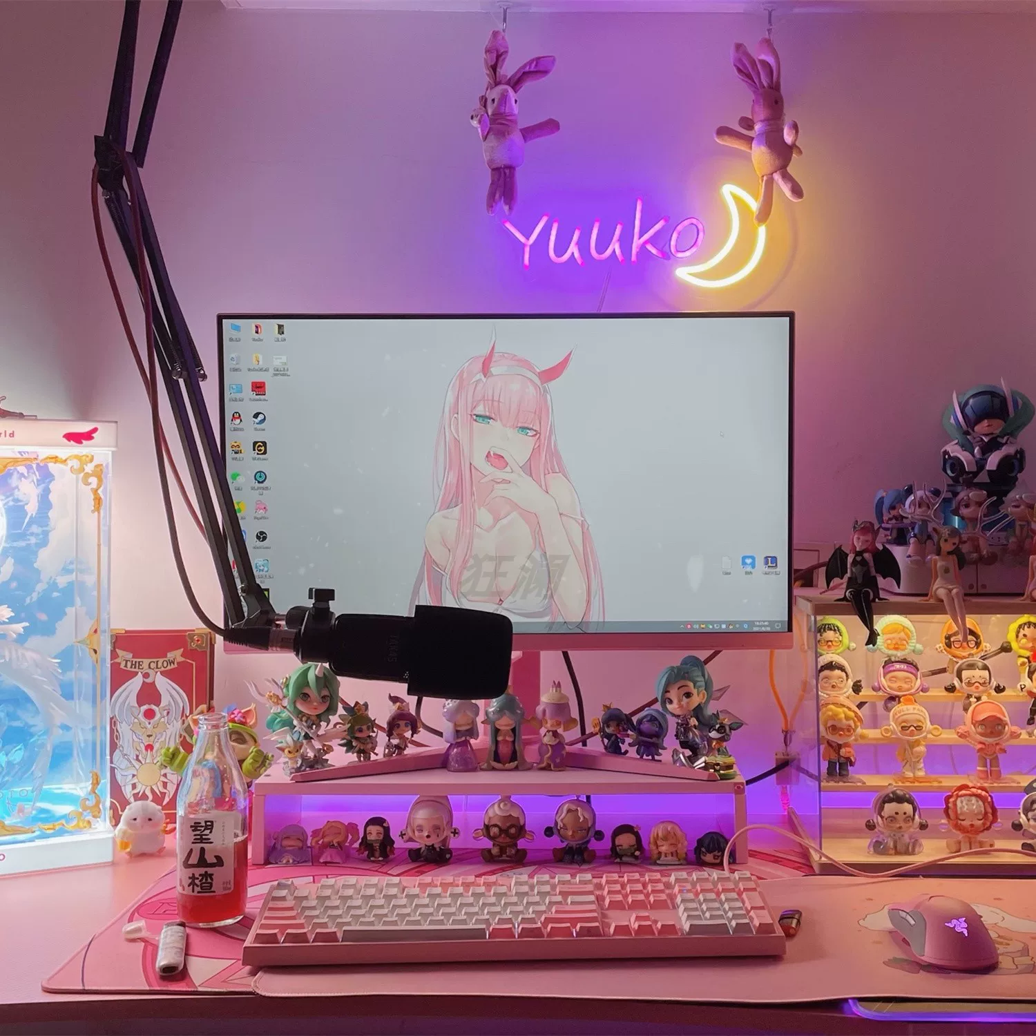 Экран AOC Fuchsia белый ЖК дисплей, игровое ноутбука, 34 дюйма, 180 Гц, 27 дюймов