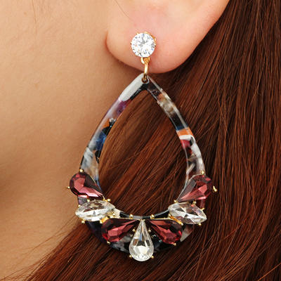 Simple and elegant multi-layered flower earrings from Japan and South Korea, versatile and stylish, are trendy earrings that are popular on Instagram