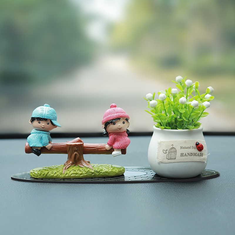 Creative Cartoon Cute Car Swing in car Ornament Onboard car Cute Cute Nets Red Little Paparazzi Decoration Items Women