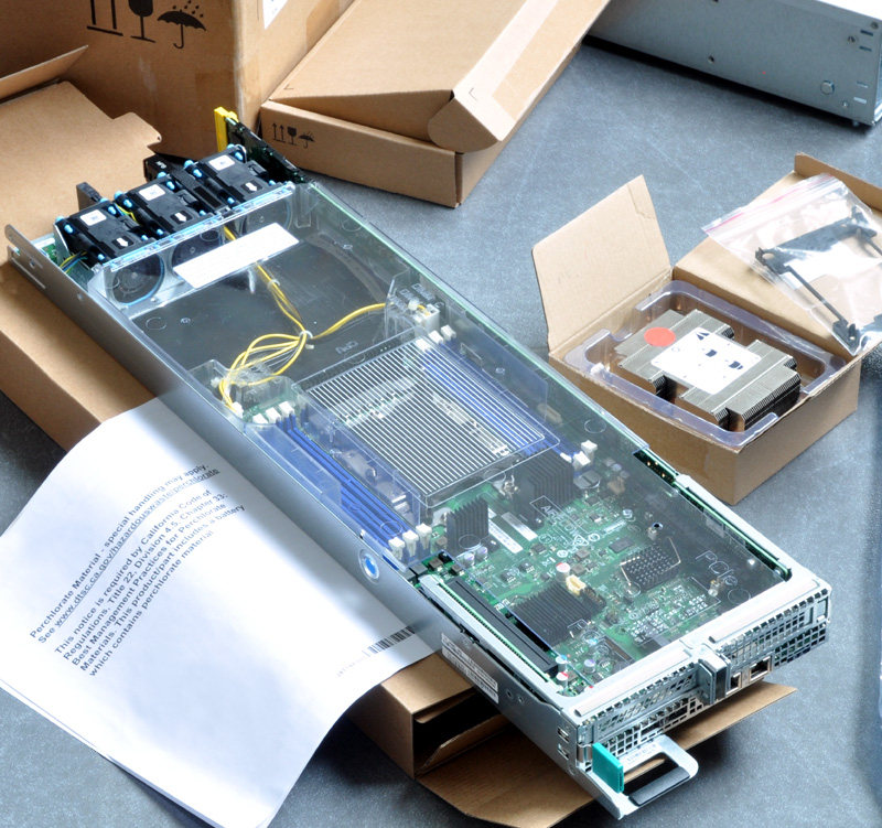 Intel 2U4 node server XEON Phi 7250 fusion core processor - 68 cores and 272 threads per node