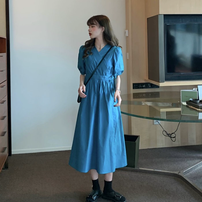 Phiên bản Hàn Quốc màu xanh giữa eo dài phần eo thon ngắn tay ngắn nữ mùa hè 2020 bong bóng mới tay áo váy thủy triều - Váy eo cao