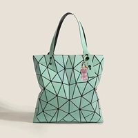 Нерегулярный мятный зеленый (отправить хрустальный медведь)