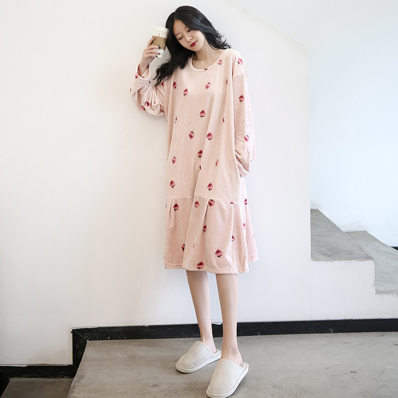 Cute strawberry pattern super soft nightdress women's plus velvet thick long version warm pajamas plus size loose home wear