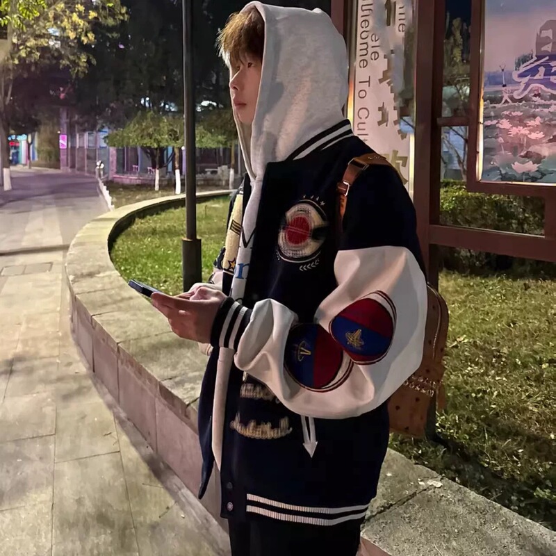 American-Style National Trend Raglan Patchwork Baseball Jacket for Men, New Autumn and Winter Student Loose-Fitting Heavy Embroidery Design Jacket American-Style National Trend Raglan Patchwork Baseball Jacket for Men, New Autumn and Winter Student Loose-Fitting Heavy Embroidery Design Jacket