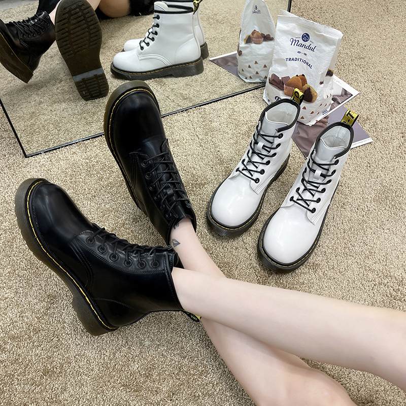 2026 New British Style Lace-Up Flat Motorcycle Short Boots, Riding Martin Boots for Women, Couple Style, Fleece-Lined Men's Boots, Large Size 2026 New British Style Lace-Up Flat Motorcycle Short Boots, Riding Martin Boots for Women, Couple Style, Fleece-Lined Men's Boots, Large Size