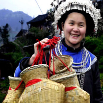 Handmade bamboo fish and shrimp rice eel cage bamboo basket picking tea basket stage performance shooting props