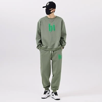 Военный зеленый