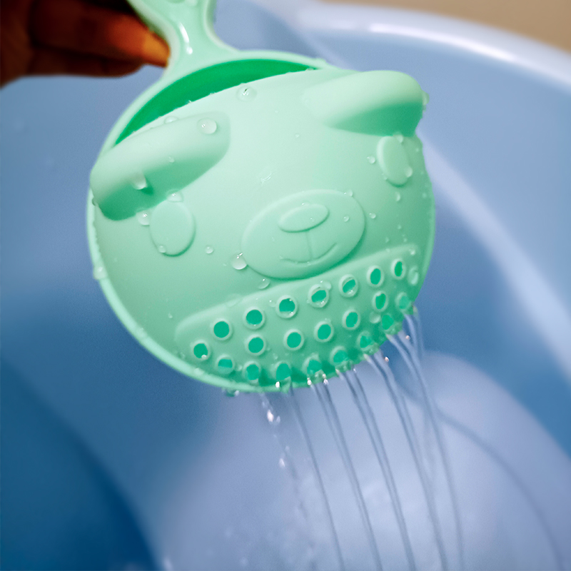 Children's bath shampoo cup sprinkler kettle play water shower baby infant bath water scoop water spoon swimming pool toy