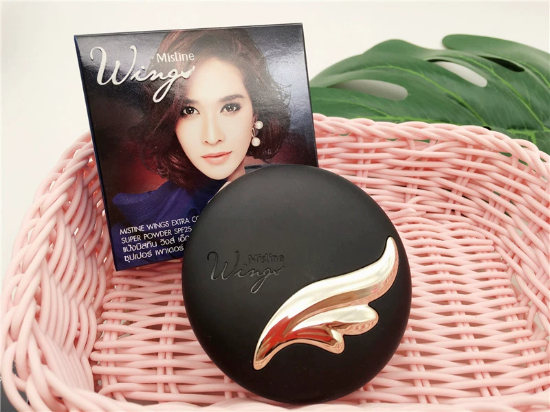 Phấn phủ Mistine Wings Pressed Powder chính hãng của Thái Lan Mỹ phẩm Trang điểm Lasting Fixing Che khuyết điểm Chống thấm nước và Kiểm soát dầu Mistine Pressed Powder - Bột nén