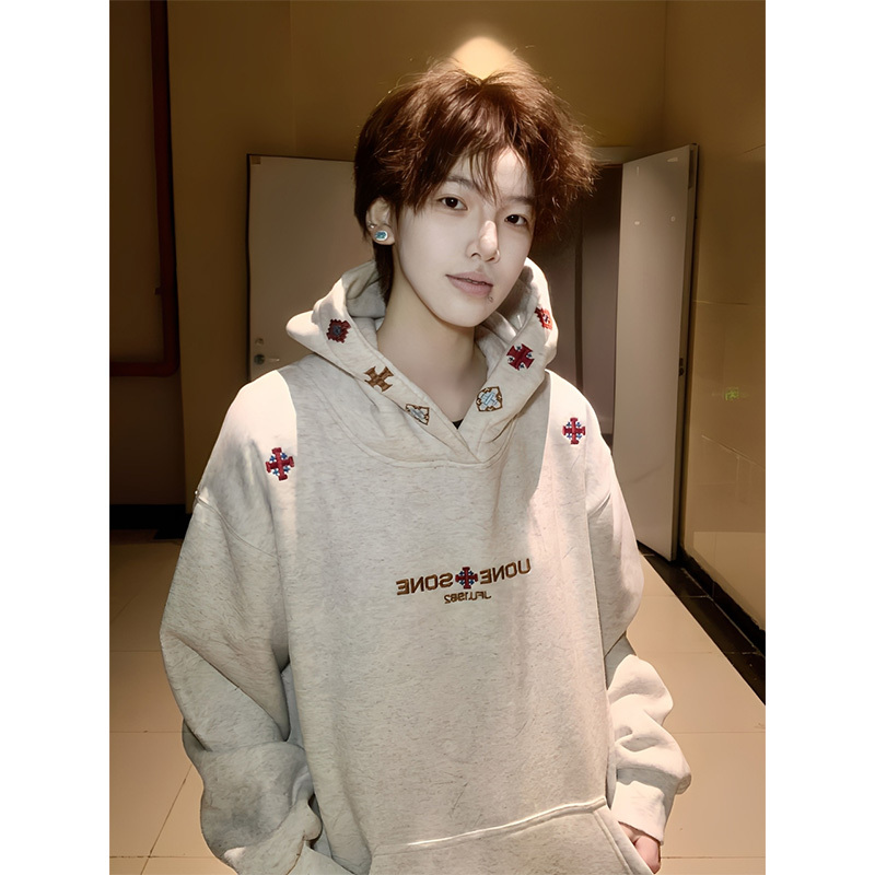 Trendy American Retro Ethnic Style Embroidered Hooded Sweatshirt for Men, Autumn and Winter Loose High-End Gray Hoodie Jacket Trendy American Retro Ethnic Style Embroidered Hooded Sweatshirt for Men, Autumn and Winter Loose High-End Gray Hoodie Jacket