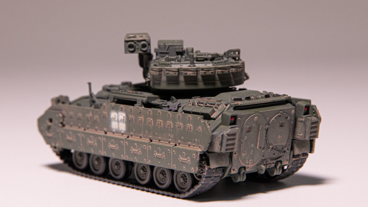 1/72 Dragon Ukraine ODS M2A2 Bradley Infantry Fighting Vehicle