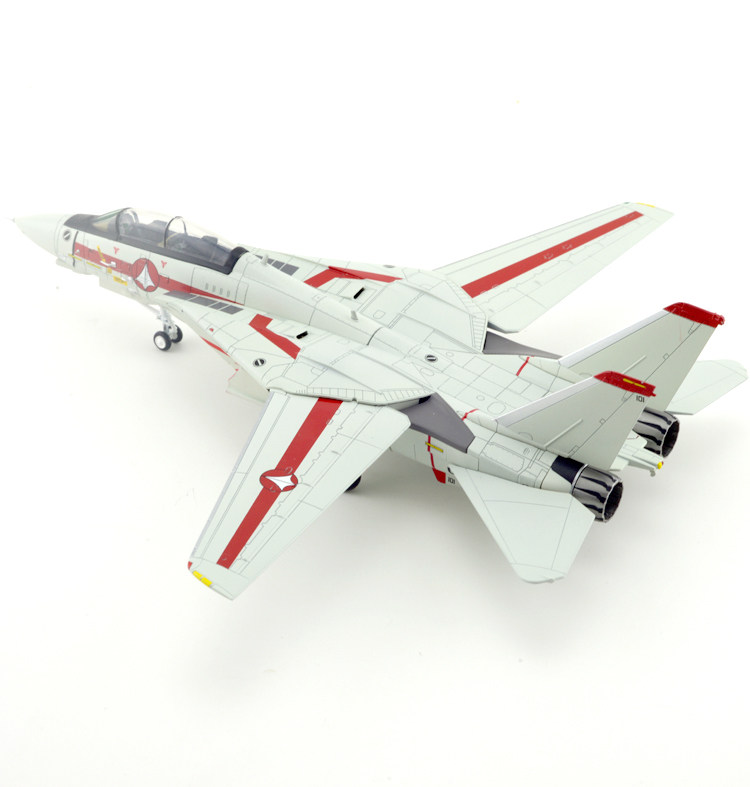 Calibre Wings 1:72 F-14J Robotech Rick Hunter PVC Fighter Plane