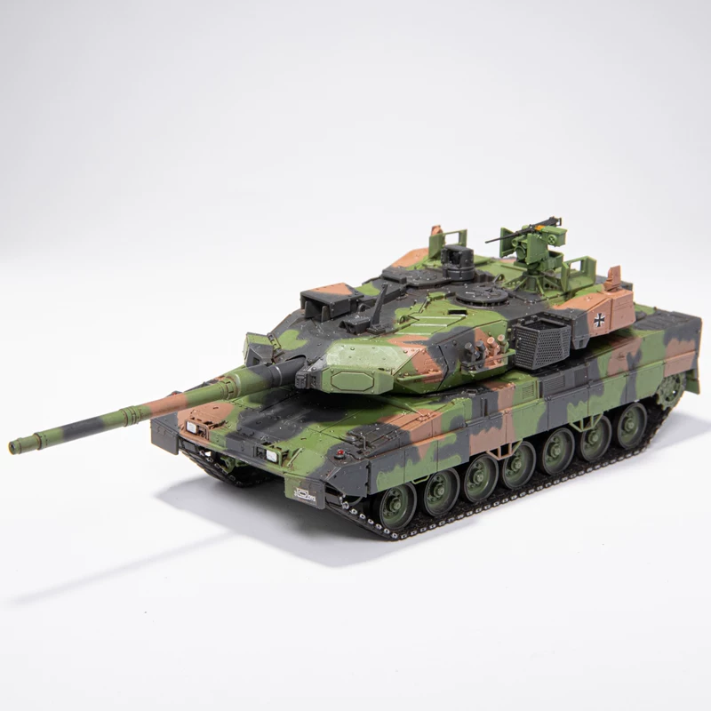 1/72 немецкий танк основного калибра Leopard 2A8 с системой активной защиты НАТО трехцветная готовая модель