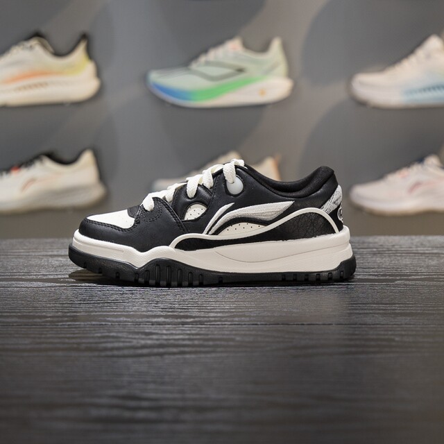 Li Ning women's lace-up low-top casual shoes