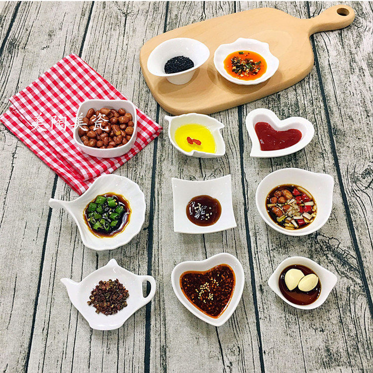Ceramic seasoning dish seasoning sauce dish biscuit dish cake snack plate towel dish pure white plate