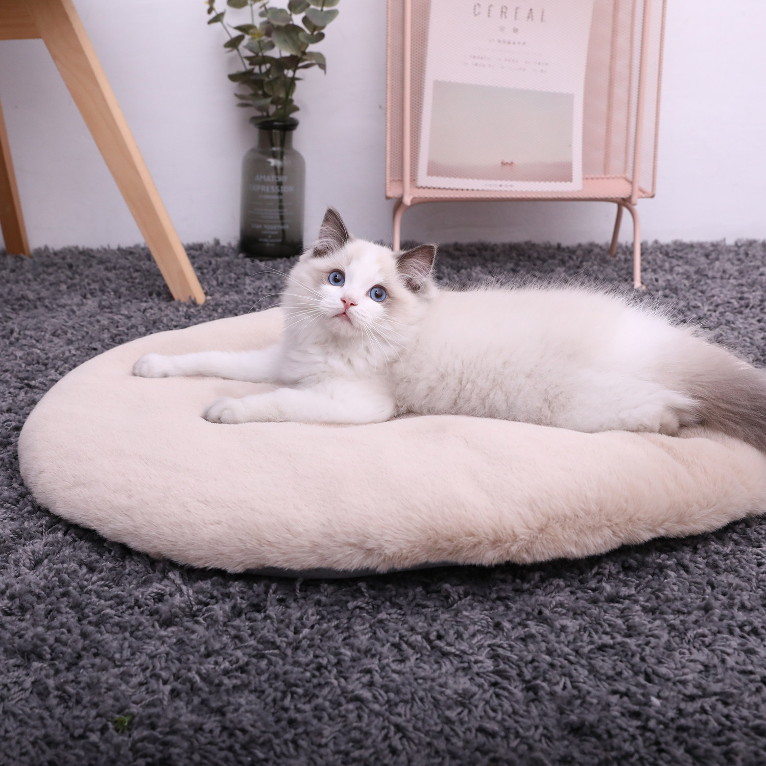 Pet handmade Nordic style imitation fur pet cushion cat Teddy dog ​​kennel bed winter warm fully removable and washable