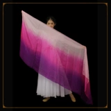 Церемония открытия церемонии открытия творческого пути с жвачкой для шарфов, мяча, марли, элегантного танце