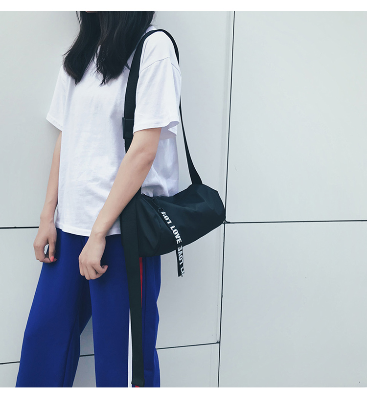 Thời trang đường phố hip hop gió vai chéo nhỏ ba lô trống nam và nữ giản dị đơn giản ngoài trời túi đeo vai sóng mới - Túi của con người cặp laptop