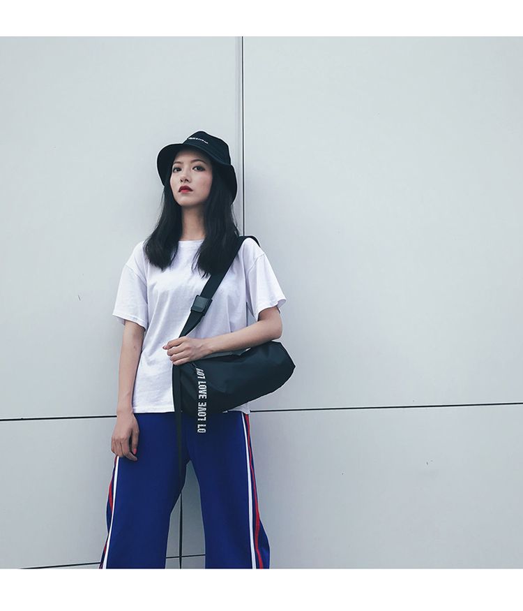 Thời trang đường phố hip hop gió vai chéo nhỏ ba lô trống nam và nữ giản dị đơn giản ngoài trời túi đeo vai sóng mới - Túi của con người cặp laptop