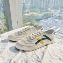 2022 new small white shoes mens spring student mens shoes breathable Korean version 100 hitch ride tide tennis red white shoes ins tide