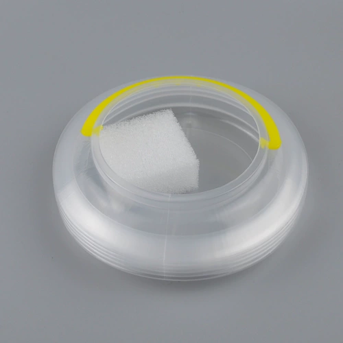 Ведро, пластиковая гуашь, мел, акварель, мелки, акрил, кисть, стаканчик для мытья кистей