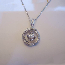 Fu Daisheng White 18K Gold 60 Diamonds Pendant Atmospheric Fashion Diamond Necklace Woman Diamond Necklace Pendant