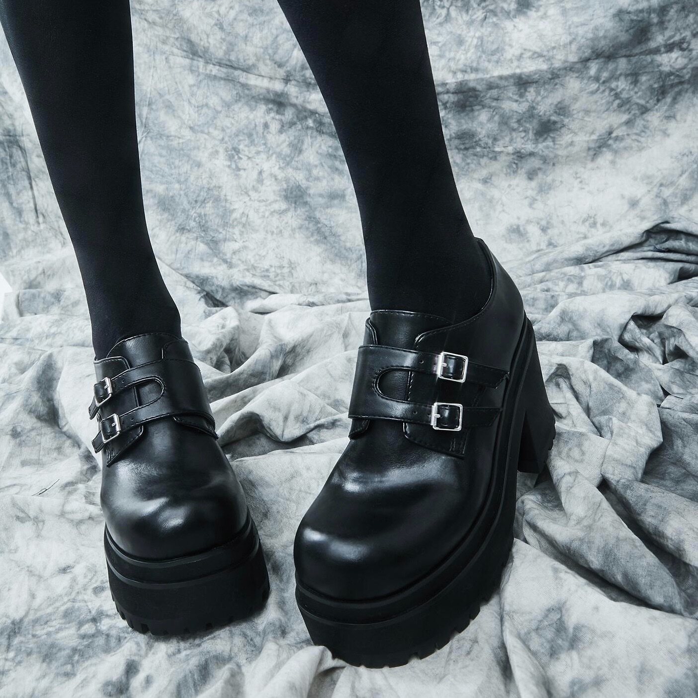 (Domestic spot) delias buckle campus wind JK sponge cake thick bottom waterproof platform thick heels